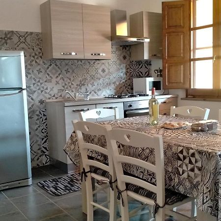 Casa Margherita Càbras Esterno foto