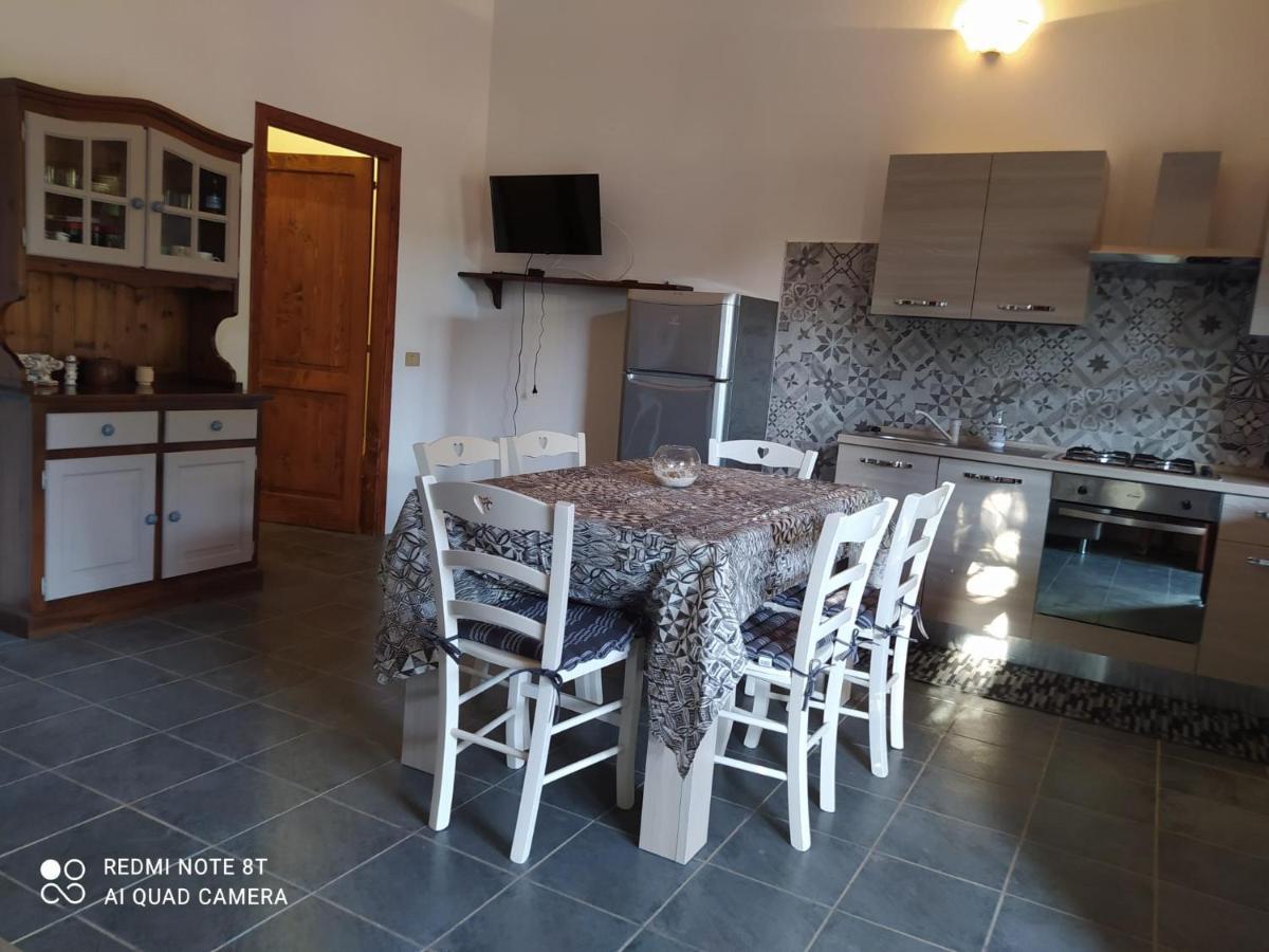Casa Margherita Càbras Esterno foto