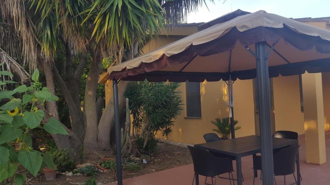 Casa Margherita Càbras Esterno foto