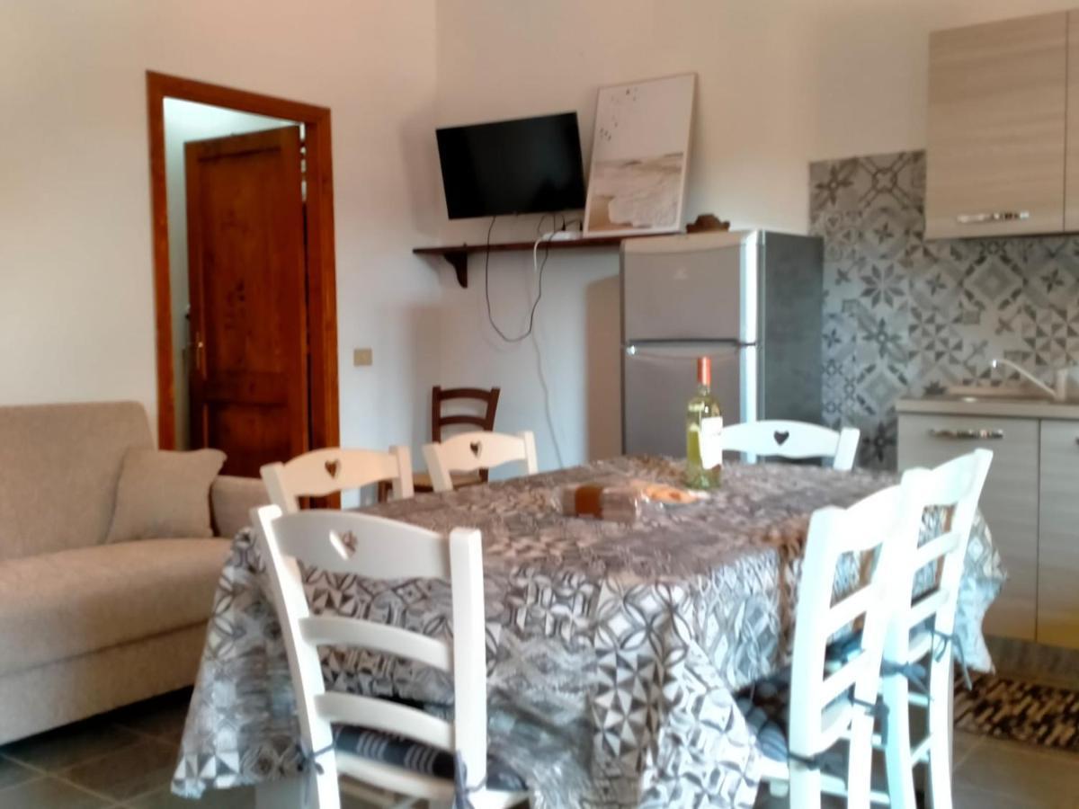 Casa Margherita Càbras Esterno foto