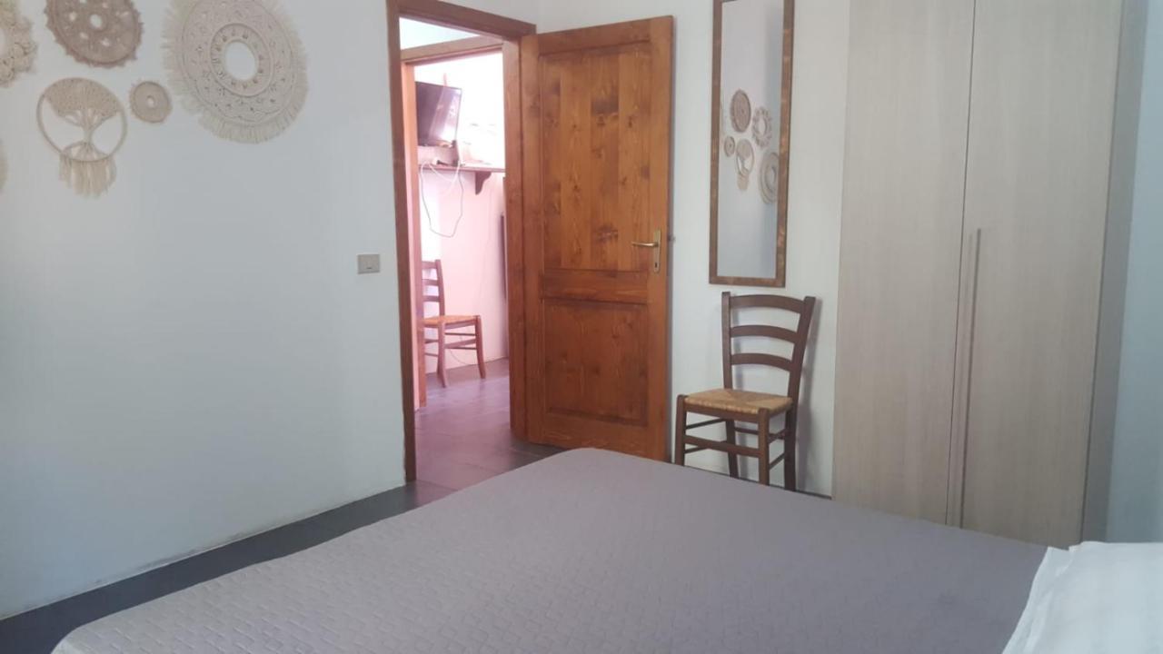 Casa Margherita Càbras Esterno foto