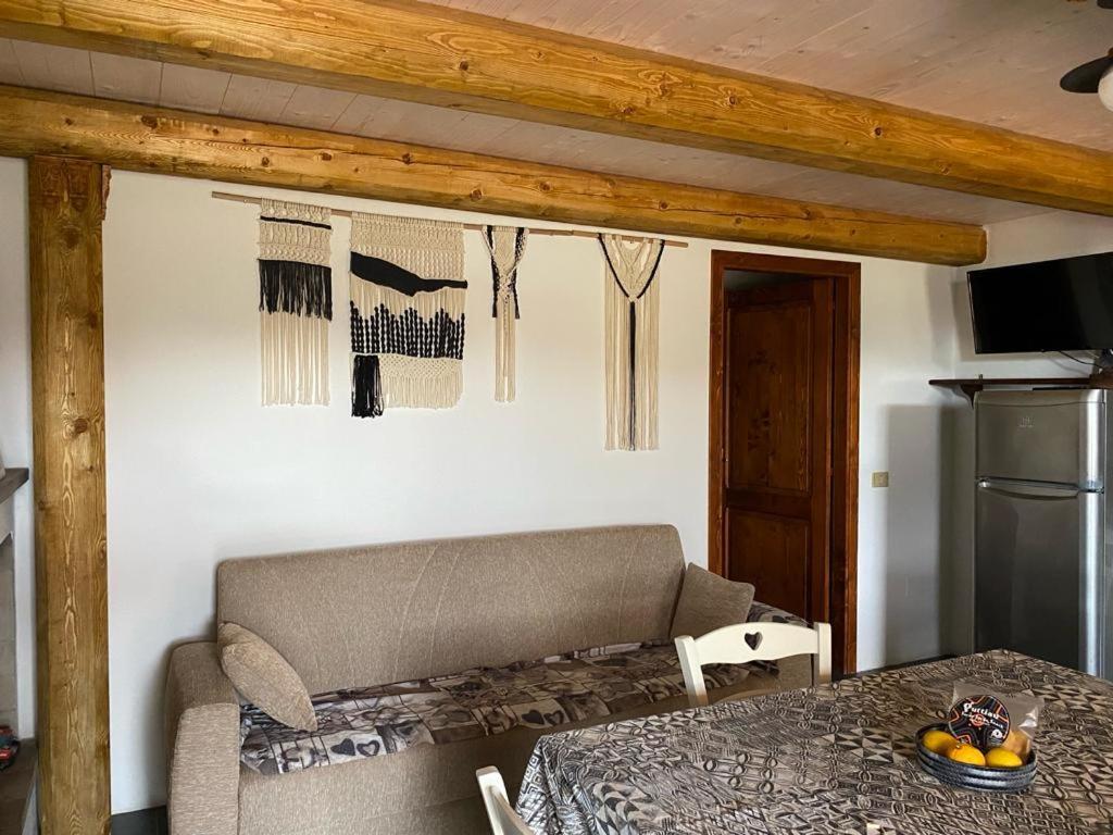 Casa Margherita Càbras Esterno foto